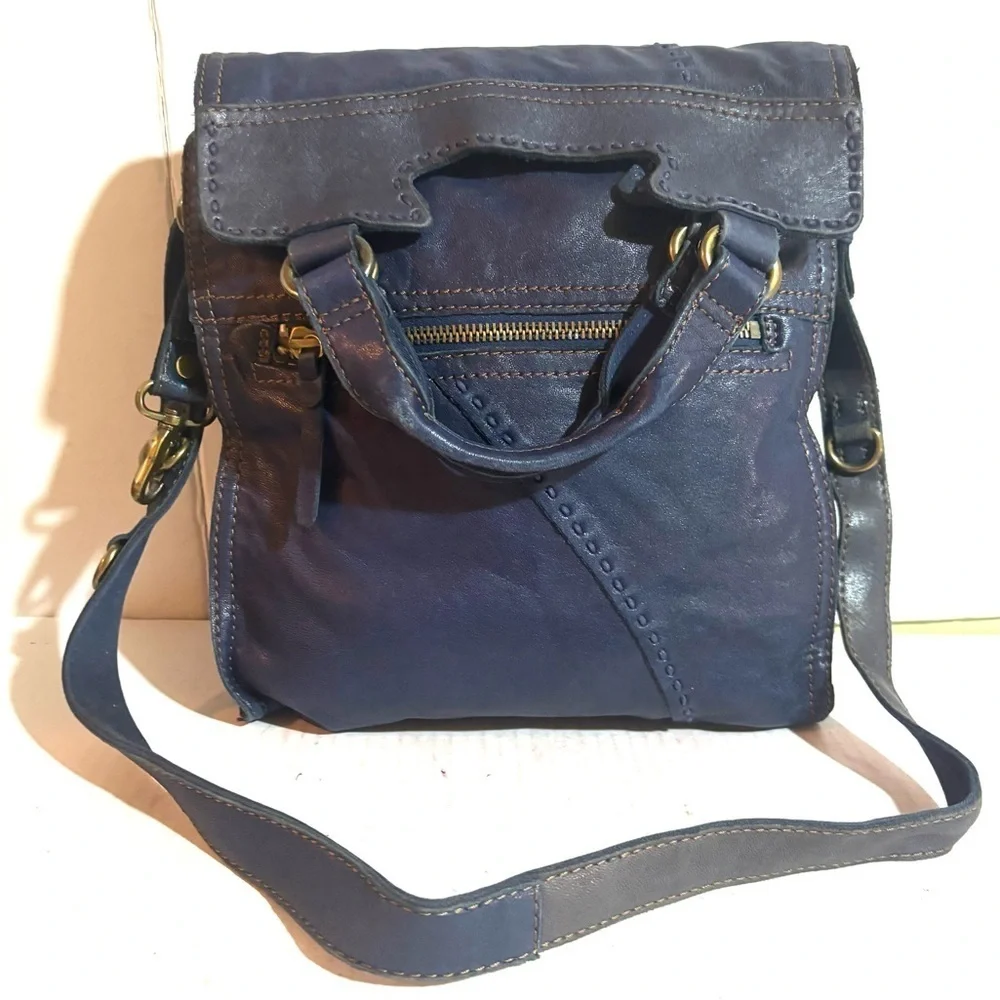 Lucky brand Elegant Blue Leather Women's crossbody Bag